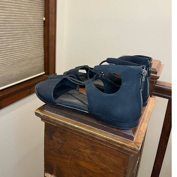 Eileen Fisher Black Strappy Nubuck  Sandals Size 6.5 Old Money, Artsy, Quiet Lux - Picture 5 of 9